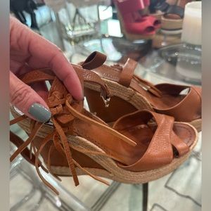 Valentino Rockets Brown leather wedges with fringe. 38